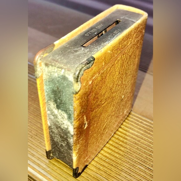 Vintage 1935 Figural Scrappy Bank Money Saver Thrift Book COIN BANK - Picture 5 of 6